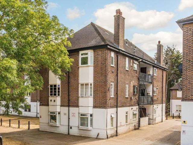 Apartment for rent in London Borough of Hounslow, Greater London