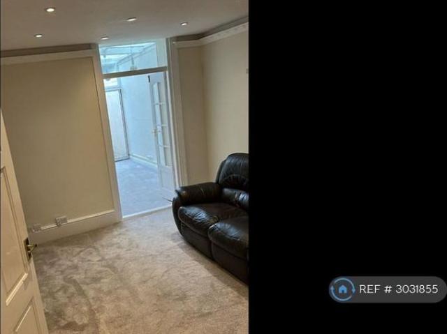 Apartment for rent in London Borough of Croydon, Selhurst