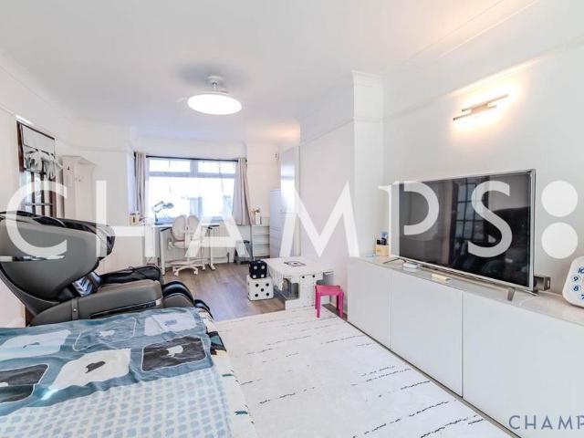 Room for rent in London Borough of Havering, Greater London