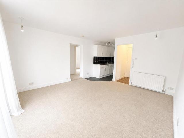 Apartment for rent in London Borough of Bromley, Greater London