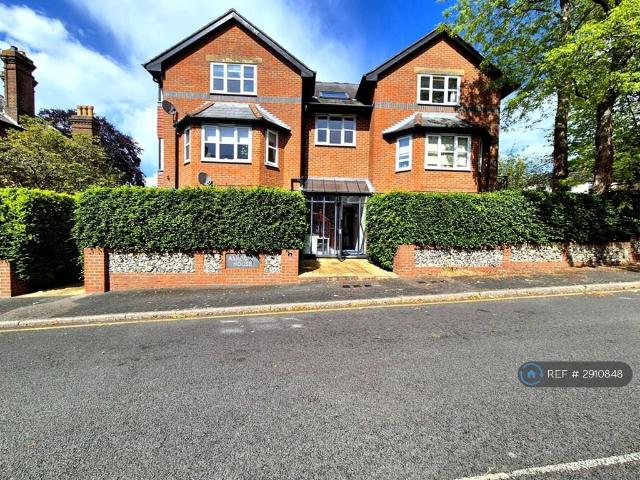 Flat for rent in Charlotteville, Westborough