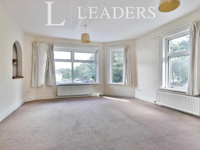 Flat for rent in Canford Cliffs, Poole