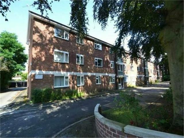 Flat for rent in Sale, Ashton upon Mersey