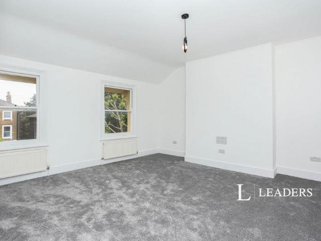 Apartment for rent in London Borough of Lewisham, New Cross