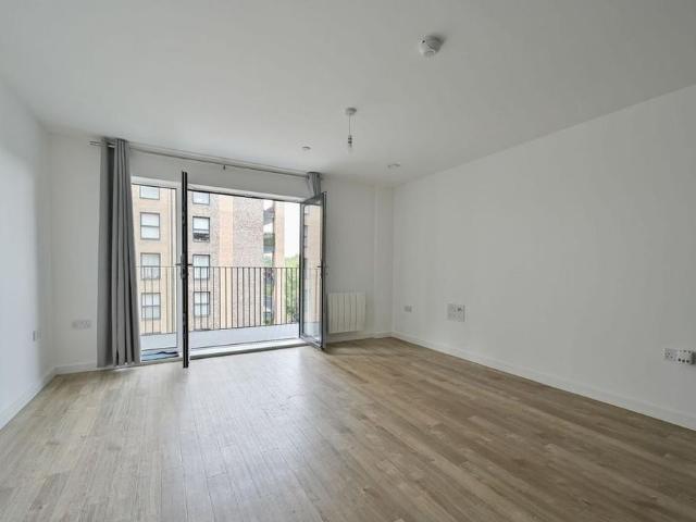 Apartment for rent in Watford Heath, North Watford