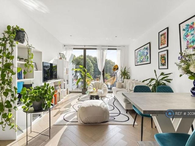 Apartment for rent in London Borough of Merton, Greater London