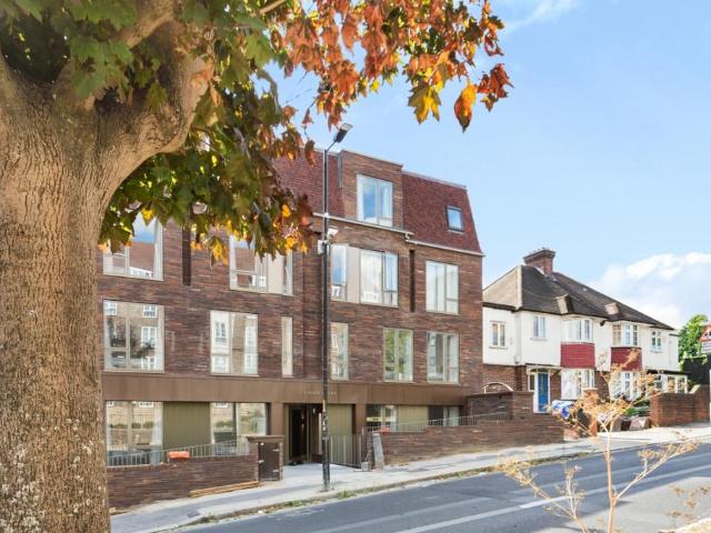 Flat for rent in East Dulwich, Isle Of Man