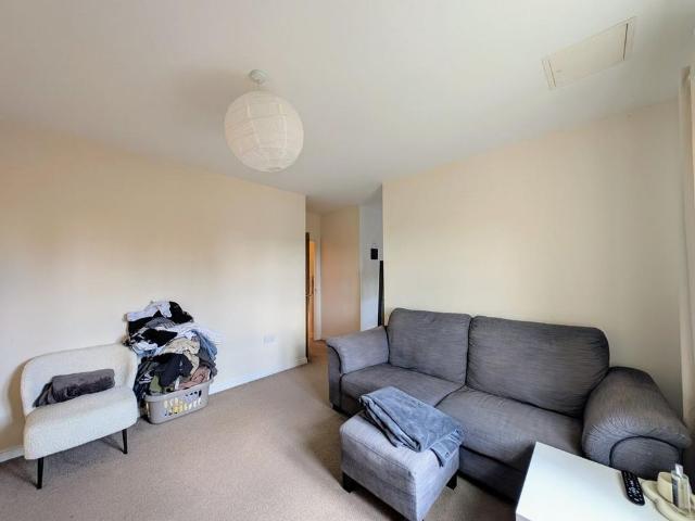 Apartment for rent in Belle Isle, West Yorkshire