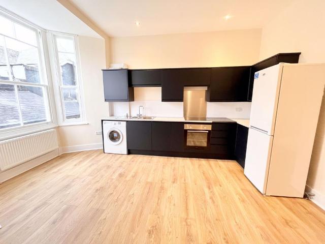 Flat for rent in Weir Quay, Devon