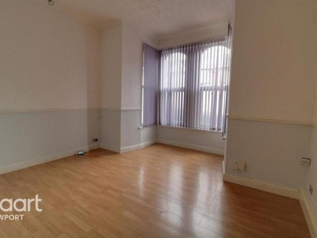 Apartment for rent in Ladyhill, Newport