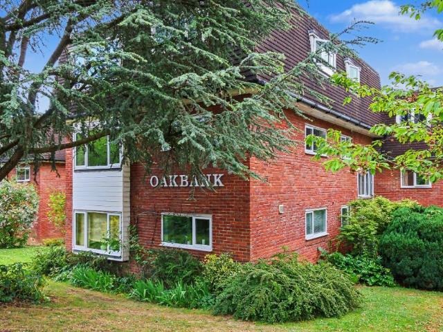 Flat for rent in Radlett, Hertsmere
