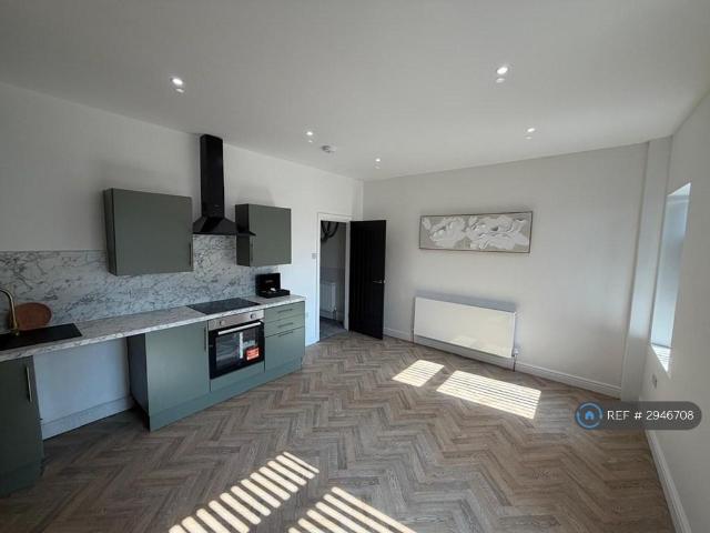 Flat for rent in St Helens