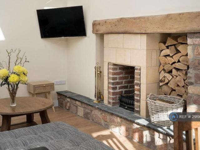 Apartment for rent in Belluton, Pensford