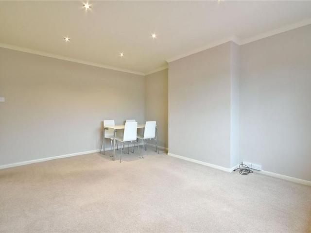 Apartment for rent in London Borough of Barnet, Greater London