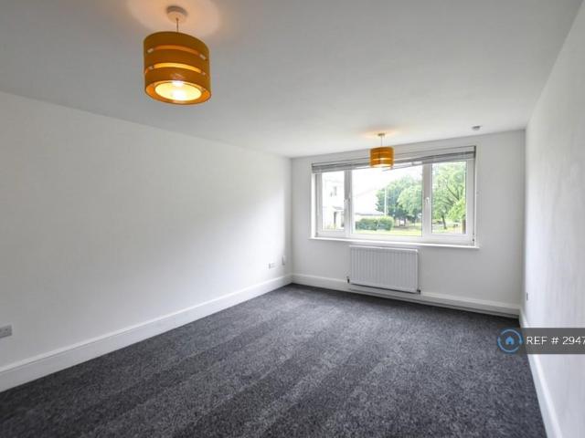 Flat for rent in Brancumhall Estate, Barassie