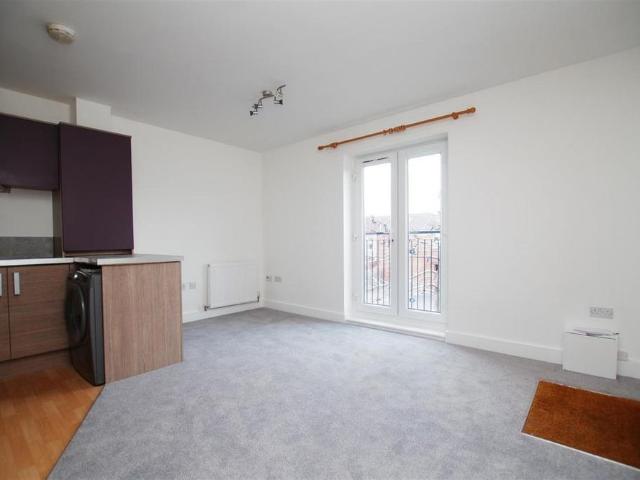 Apartment for rent in Rodbourne, Swindon