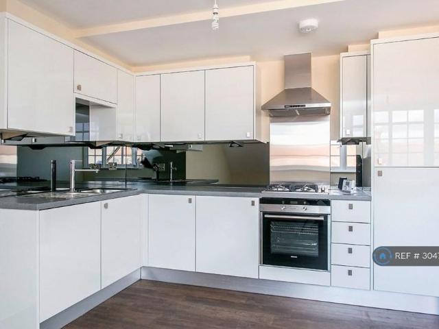 Apartment for rent in Upper Clapton, Greater London