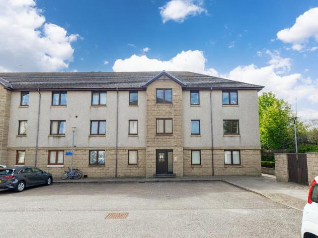 Flat for rent in Ballindoch, Scotland