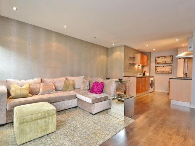 Apartment for rent in Woodhouse, West Yorkshire