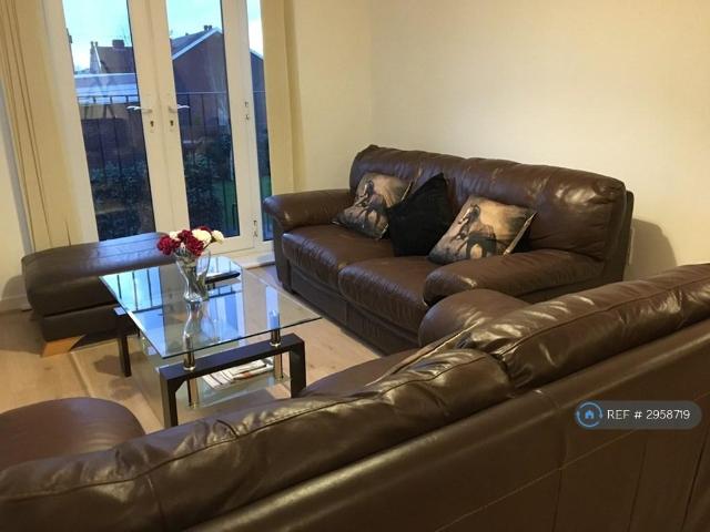 Flat for rent in Haydock, St Helens
