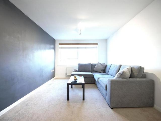 Apartment for rent in Midway, Kent