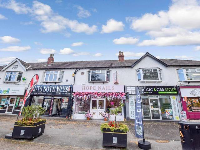 Flat for rent in Timperley, Trafford Park