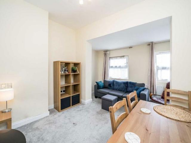 Apartment for rent in Brixton, Greater London