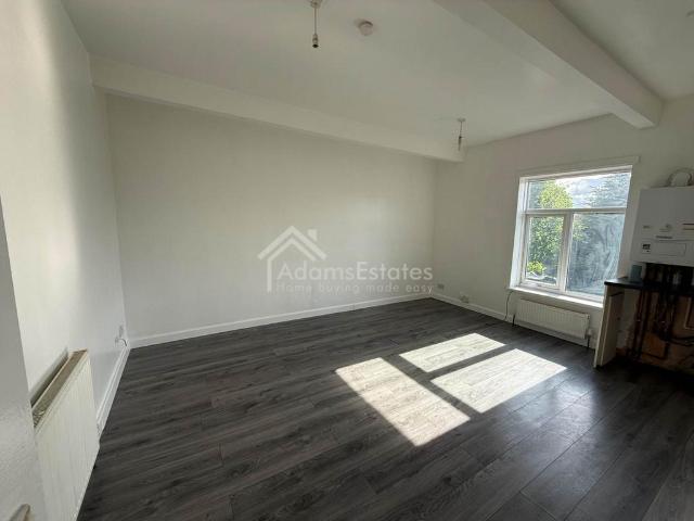 Flat for rent in Heckmondwike, West Yorkshire