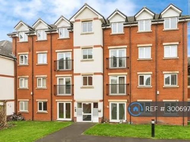Flat for rent in Whitecross, Warrington