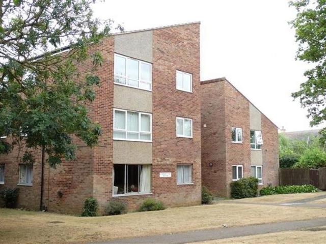 Flat for rent in South Bretton, Peterborough