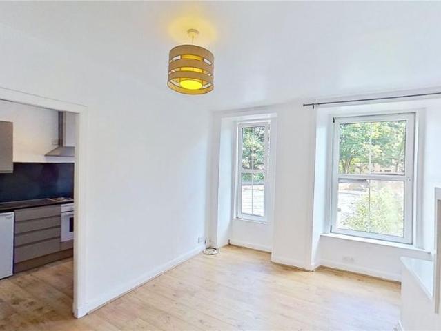 Apartment for rent in Comely Bank, Craigleith