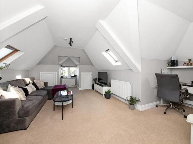 Apartment for rent in London Borough of Croydon, Addiscombe