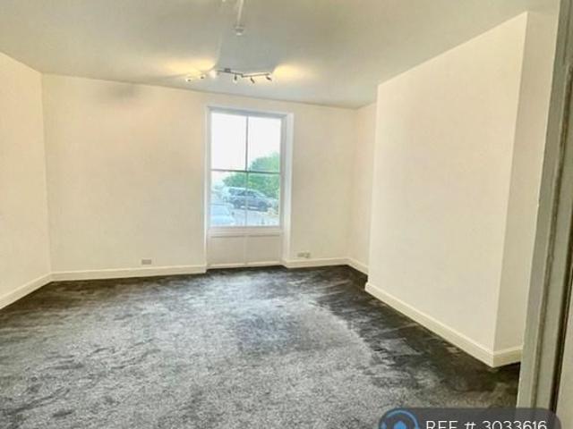 Apartment for rent in East Cliff, Acol