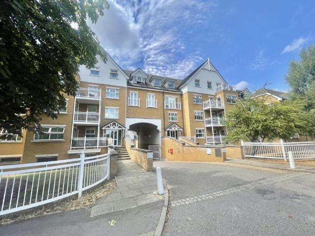 Flat for rent in Epping, Essex