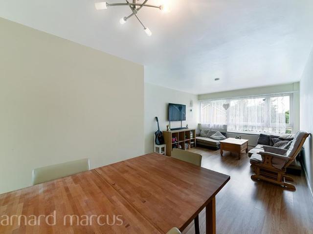 Apartment for rent in London Borough of Croydon, Waddon