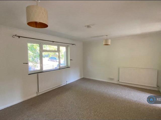 Apartment for rent in Springvale, Winchester