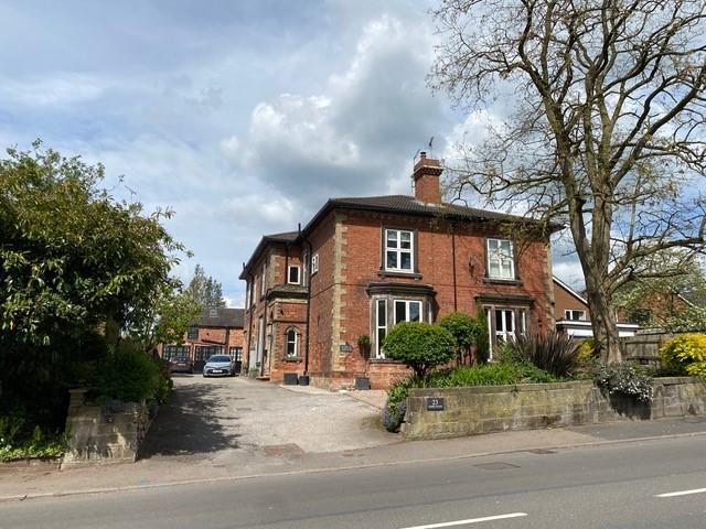 Flat for rent in Winshill, Beamhurst