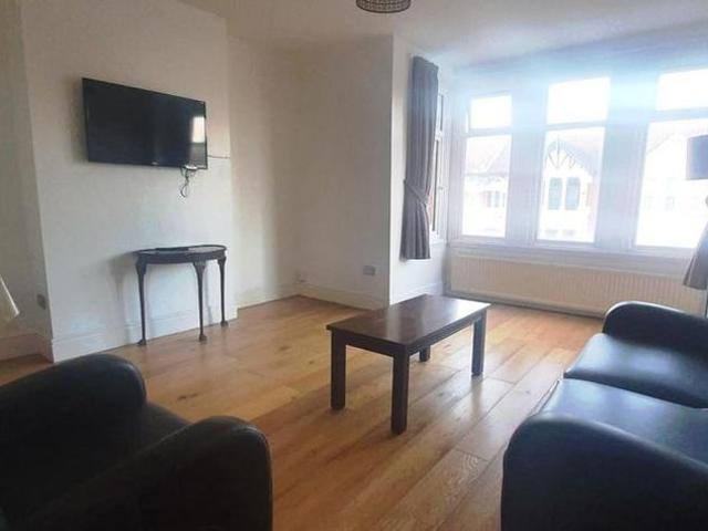 Apartment for rent in London Borough of Redbridge, Greater London