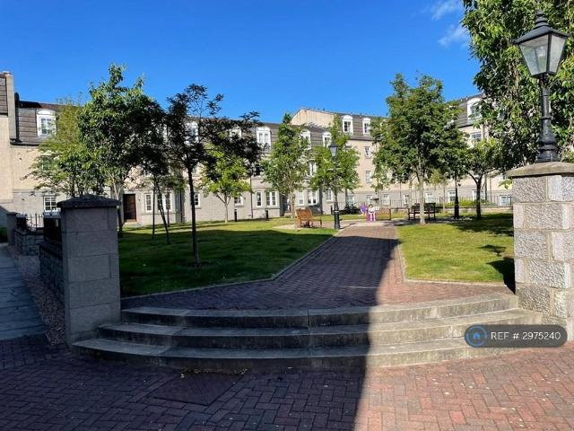 Flat for rent in Ferryhill, Ballindoch