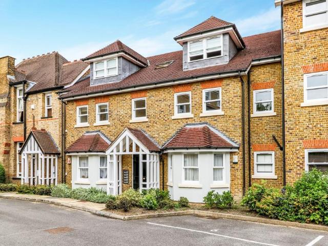 Flat for rent in Surbiton, Greater London