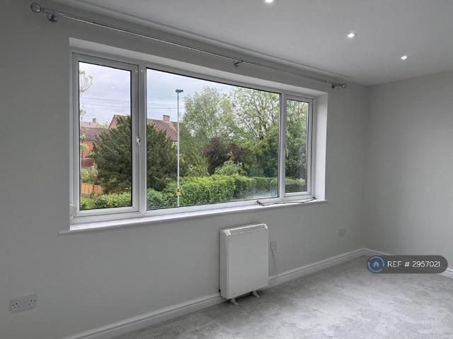 Flat for rent in Stanford On Avon, Leicestershire