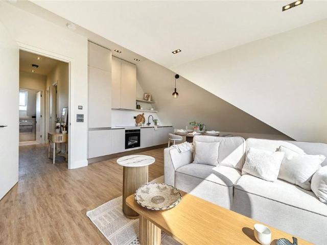 Apartment for rent in London Borough of Ealing, Greater London