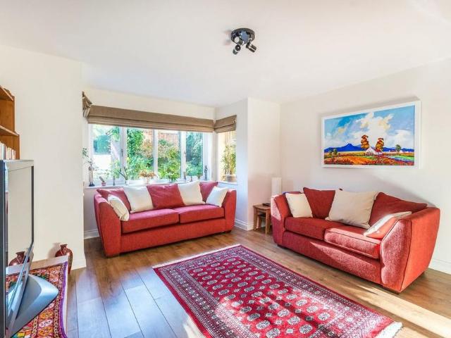 Apartment for rent in Charlotteville, Westborough