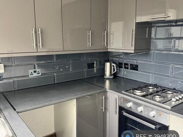 Flat for rent in Mount Wise