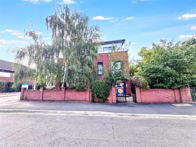 Flat for rent in Greater London