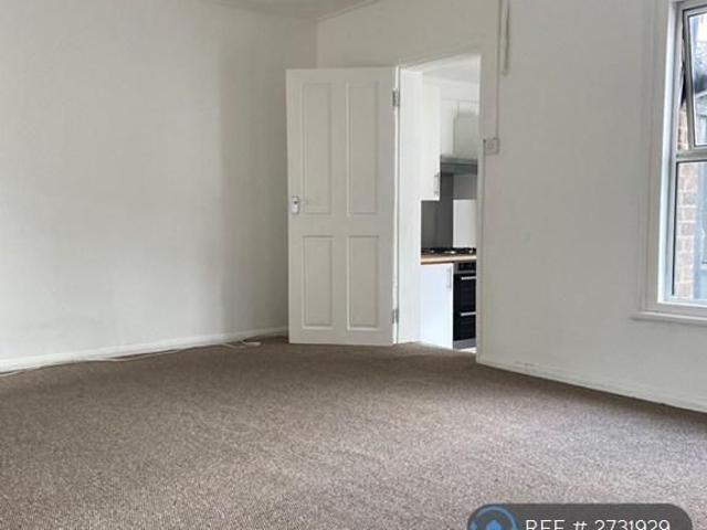 Apartment for rent in Chaul End, Caddington