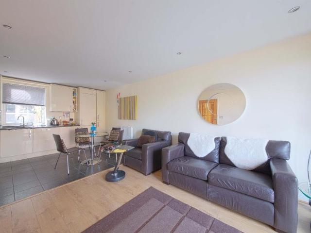 Apartment for rent in Maidenhead
