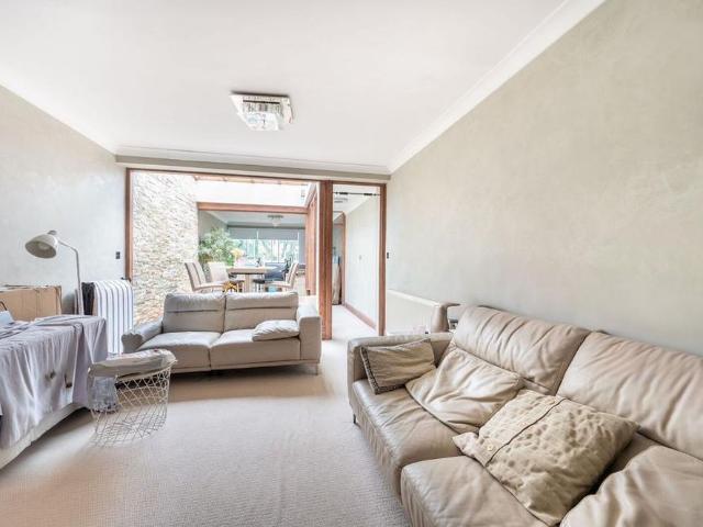 Apartment for rent in Bayswater, Greater London