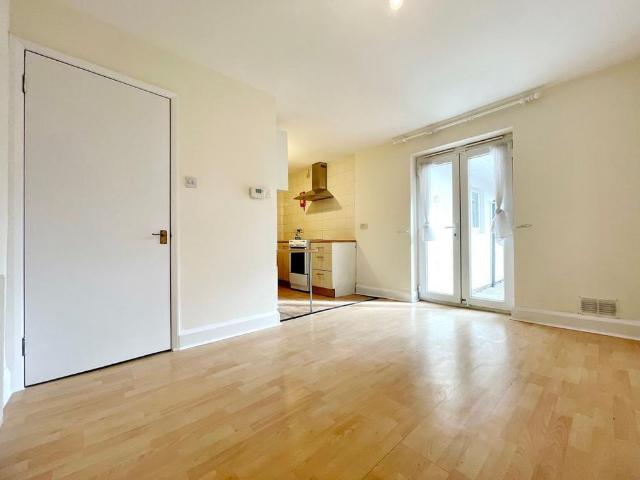 Apartment for rent in Stirchley, West Midlands