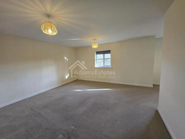 Apartment for rent in Lower Hopton, Mirfield